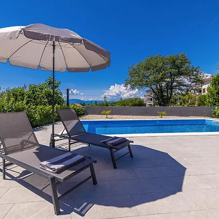 فيلة Maris With Private Pool