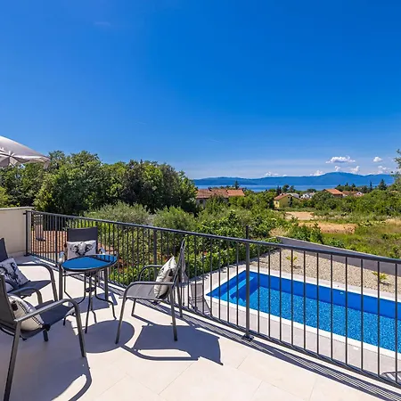 Maris With Private Pool فيلة Sveti Vid-Miholjice